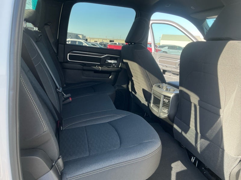 2027 RAM Ram 3500 RAM 3500 BIG HORN CREW CAB 4X4 6'4' BOX