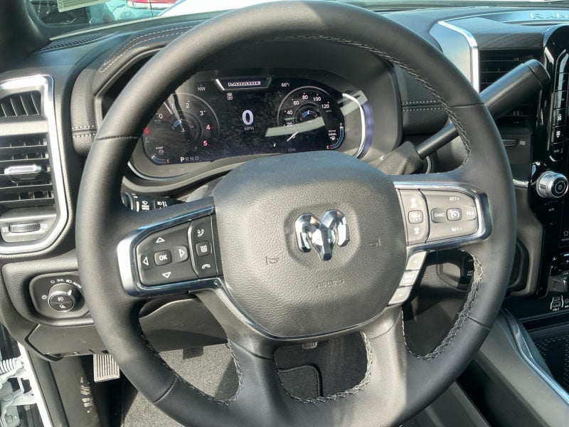 2027 RAM Ram 3500 RAM 3500 LARAMIE CREW CAB 4X4 6'4' BOX