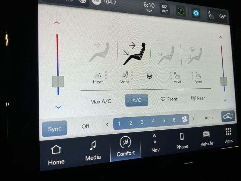 2022 RAM 3500 Laramie Crew Cab 4x4 6'4' Box