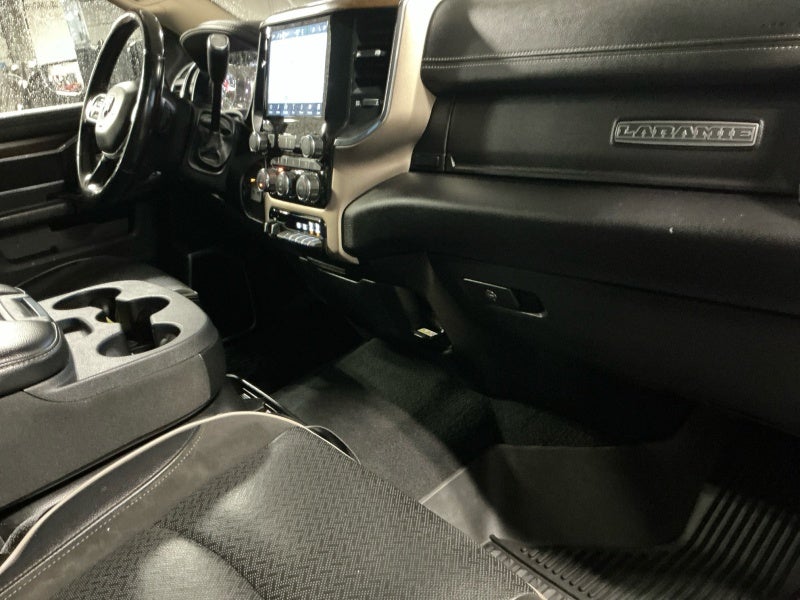 2022 RAM 3500 Laramie Crew Cab 4x4 6'4' Box