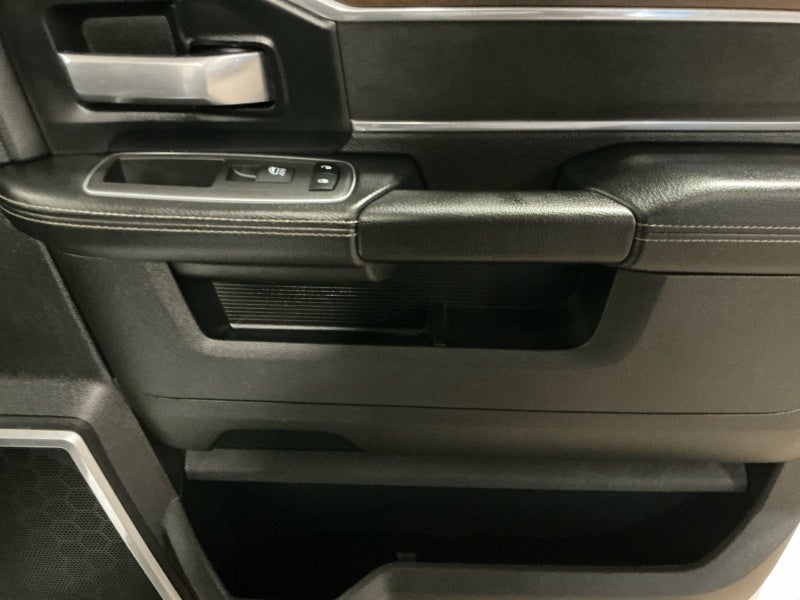 2022 RAM 3500 Laramie Crew Cab 4x4 6'4' Box