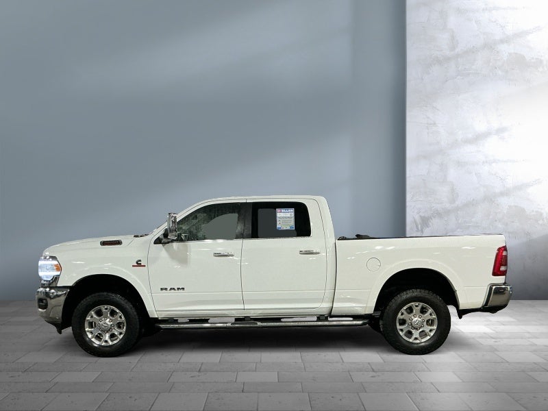 2022 RAM 3500 Laramie Crew Cab 4x4 6'4' Box