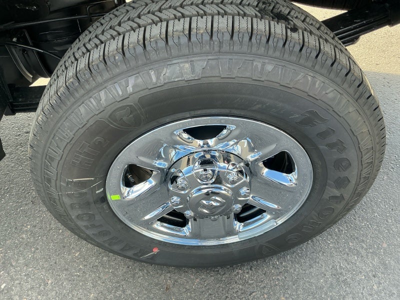 2027 RAM Ram 3500 RAM 3500 TRADESMAN CREW CAB 4X4 8' BOX