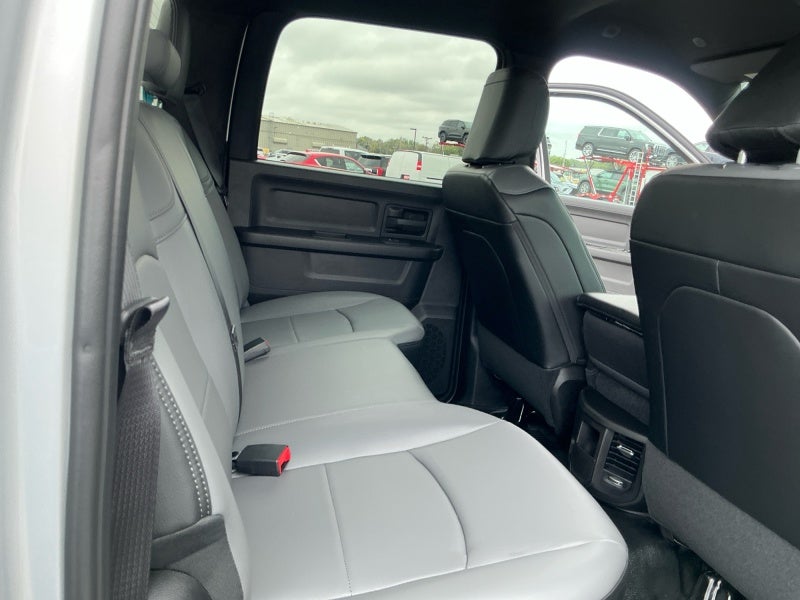 2027 RAM Ram 3500 RAM 3500 TRADESMAN CREW CAB 4X4 8' BOX