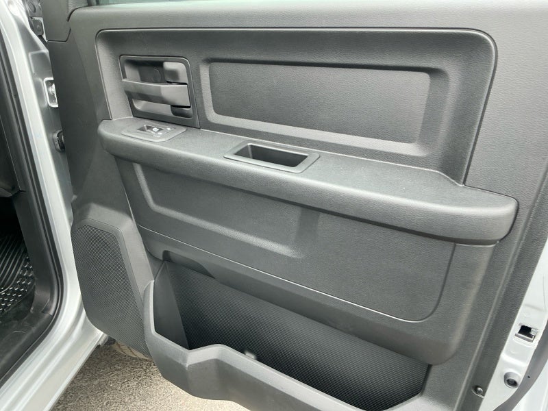 2027 RAM Ram 3500 RAM 3500 TRADESMAN CREW CAB 4X4 8' BOX