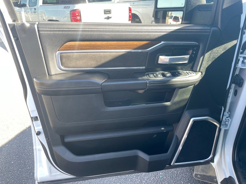 2024 RAM 3500 Laramie Mega Cab 4x4 6'4' Box