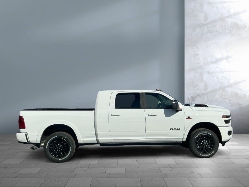 2027 RAM Ram 3500 RAM 3500 LIMITED MEGA CAB 4X4 6'4' BOX