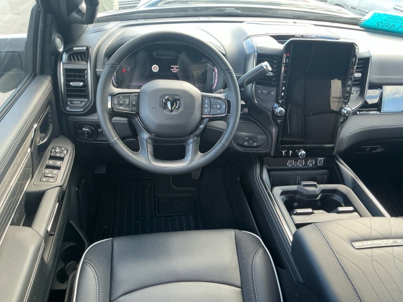 2027 RAM Ram 3500 RAM 3500 LIMITED MEGA CAB 4X4 6'4' BOX