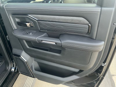 2027 RAM Ram 3500 RAM 3500 LIMITED MEGA CAB 4X4 6'4' BOX