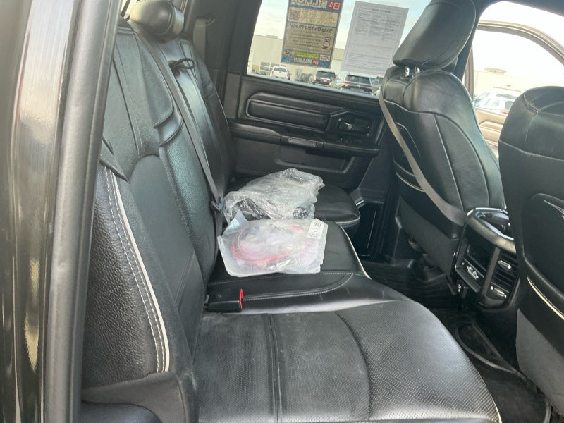 2022 RAM 3500 Limited Crew Cab 4x4 6'4' Box