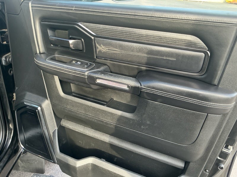 2022 RAM 3500 Limited Crew Cab 4x4 6'4' Box