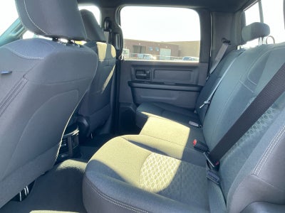 2027 RAM Ram 2500 RAM 2500 BLACK EXPRESS CREW CAB 4X4 6'4' BOX