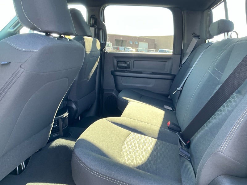 2027 RAM Ram 2500 RAM 2500 BLACK EXPRESS CREW CAB 4X4 6'4' BOX