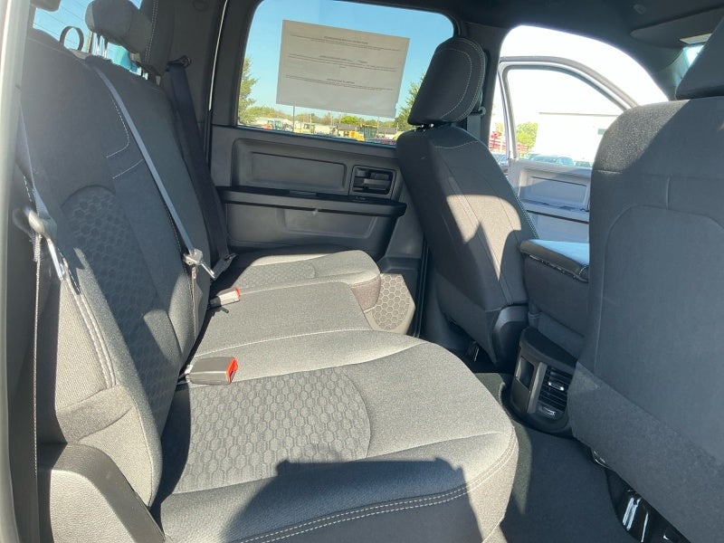 2027 RAM Ram 2500 RAM 2500 BLACK EXPRESS CREW CAB 4X4 6'4' BOX