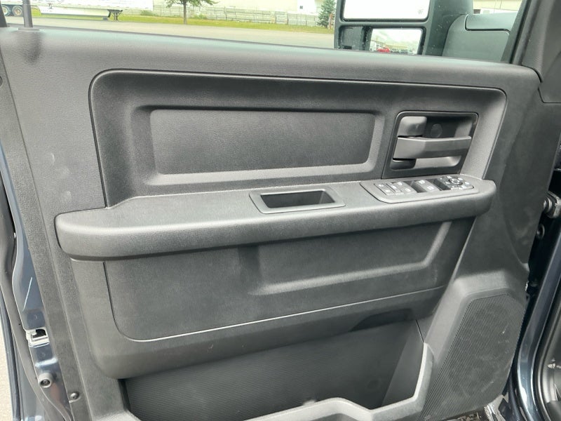 2027 RAM Ram 2500 RAM 2500 BLACK EXPRESS CREW CAB 4X4 6'4' BOX
