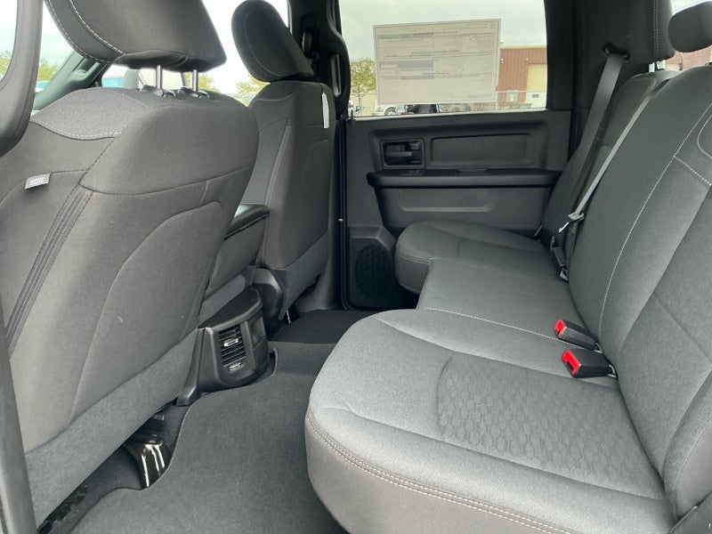 2027 RAM Ram 2500 RAM 2500 BLACK EXPRESS CREW CAB 4X4 6'4' BOX