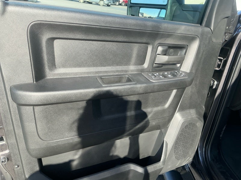 2027 RAM Ram 2500 RAM 2500 BLACK EXPRESS CREW CAB 4X4 6'4' BOX