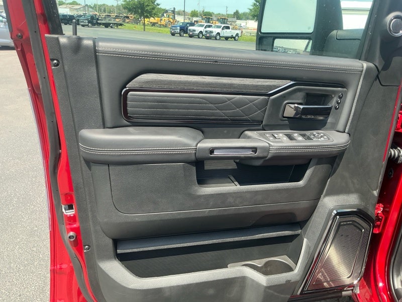 2026 RAM Ram 2500 RAM 2500 LIMITED CREW CAB 4X4 6'4' BOX
