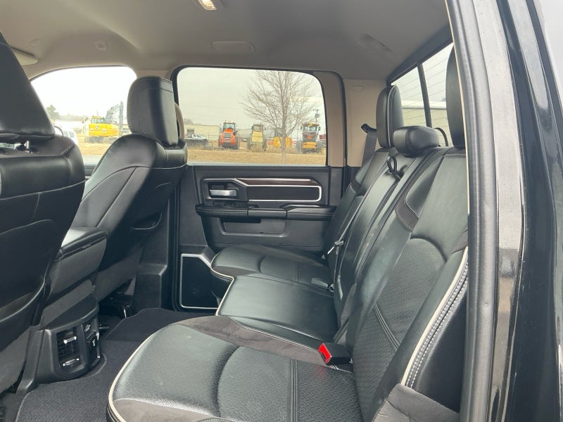 2022 RAM 3500 Laramie Crew Cab 4x4 8' Box