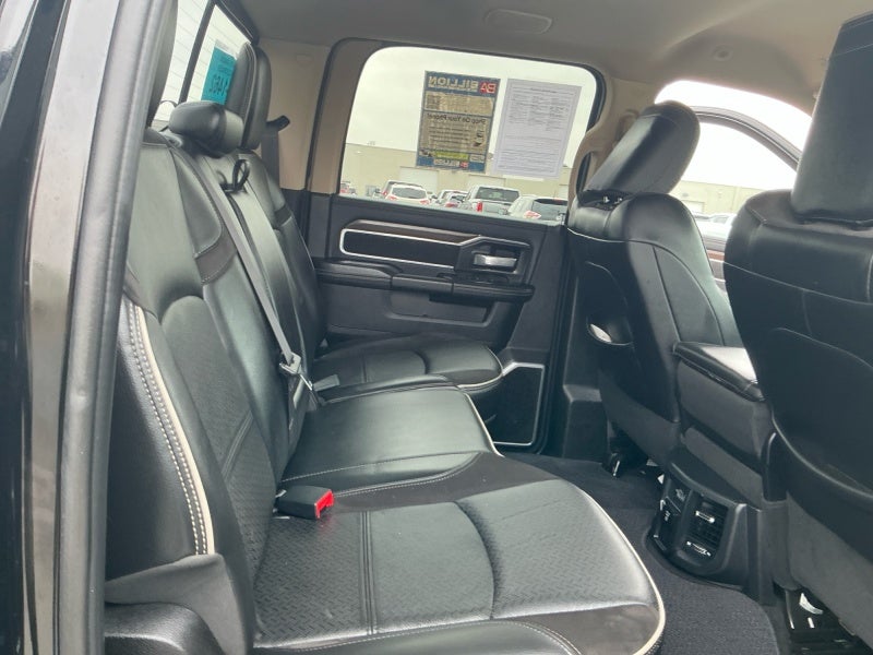 2022 RAM 3500 Laramie Crew Cab 4x4 8' Box