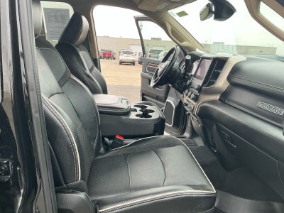 2022 RAM 3500 Laramie Crew Cab 4x4 8' Box