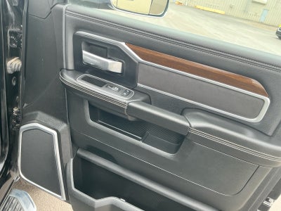 2022 RAM 3500 Laramie Crew Cab 4x4 8' Box