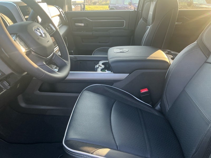 2026 RAM Ram 3500 RAM 3500 LARAMIE CREW CAB 4X4 8' BOX