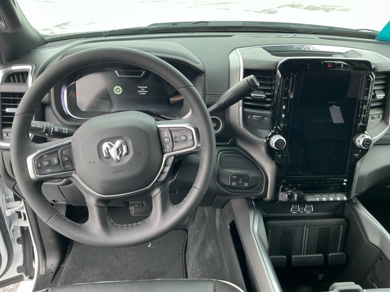 2026 RAM Ram 3500 RAM 3500 LARAMIE CREW CAB 4X4 8' BOX