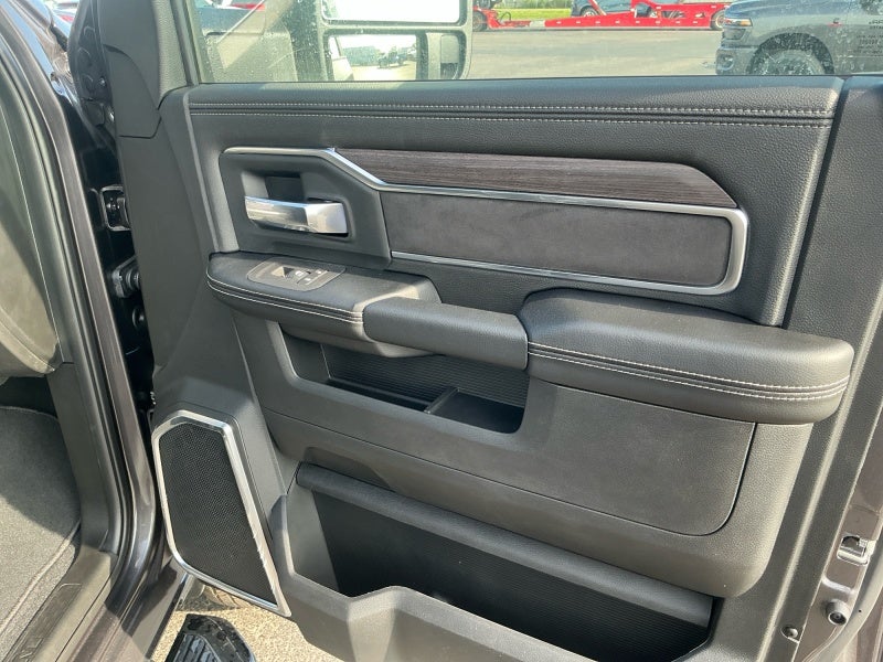 2026 RAM Ram 3500 RAM 3500 LARAMIE MEGA CAB 4X4 6'4' BOX