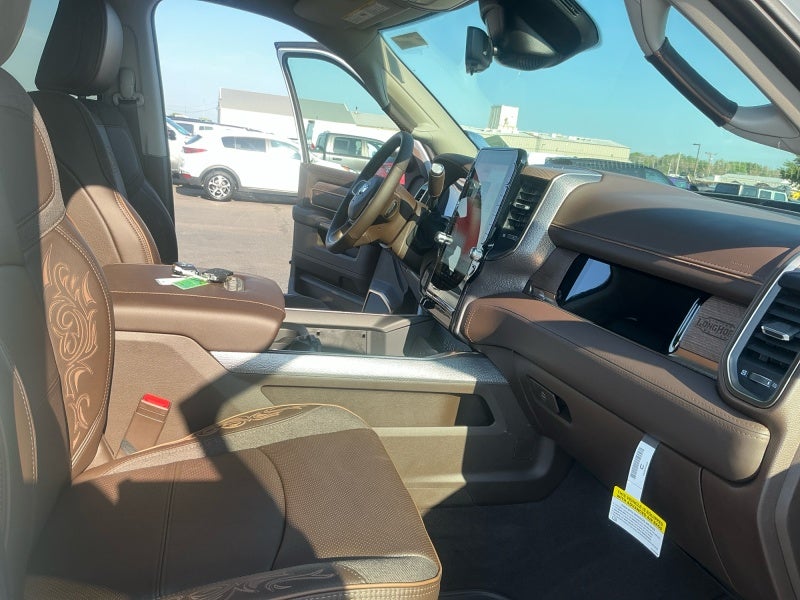 2026 RAM Ram 3500 RAM 3500 LIMITED LONGHORN CREW CAB 4X4 8' BOX