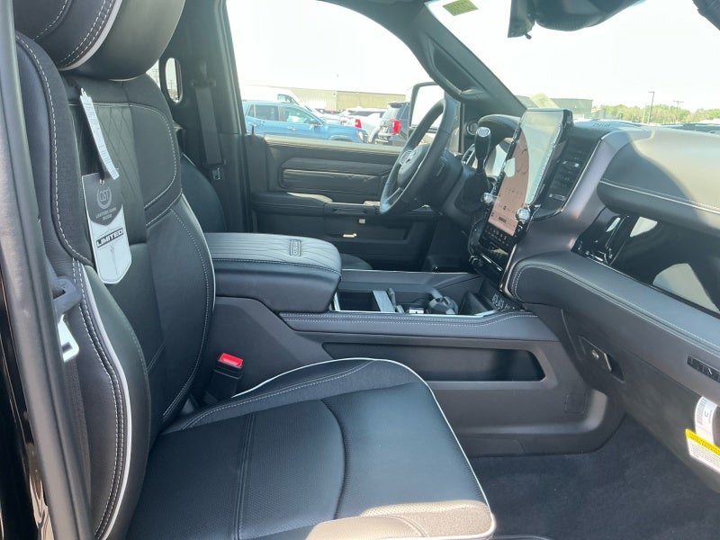 2026 RAM Ram 3500 RAM 3500 LIMITED CREW CAB 4X4 8' BOX