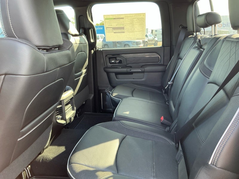 2026 RAM 3500 RAM 3500 LIMITED CREW CAB 4X4 8' BOX
