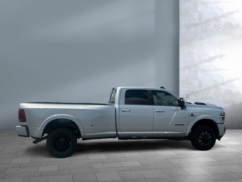 2026 RAM Ram 3500 RAM 3500 LIMITED CREW CAB 4X4 8' BOX