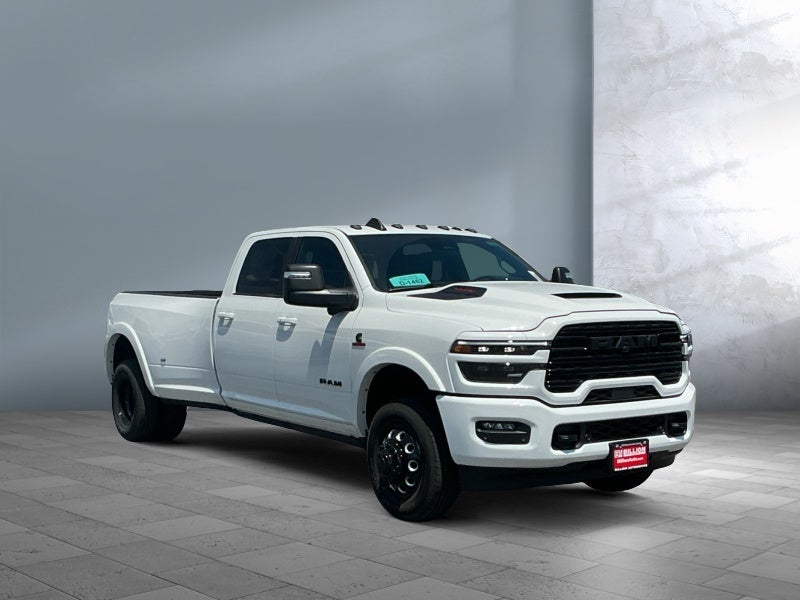2026 RAM Ram 3500 RAM 3500 LIMITED CREW CAB 4X4 8' BOX