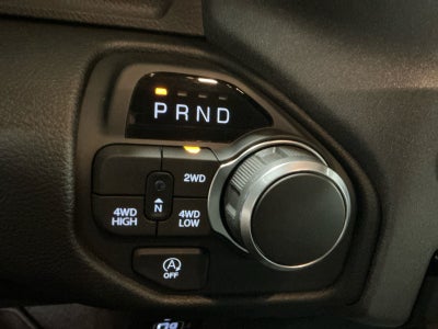 2025 RAM 1500 Tradesman Crew Cab 4x4 5'7' Box