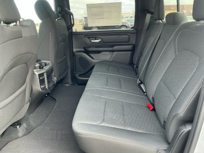 2027 RAM Ram 1500 RAM 1500 EXPRESS CREW CAB 4X4 5'7' BOX