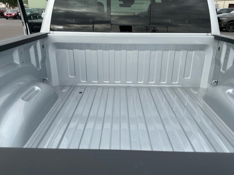 2027 RAM Ram 1500 RAM 1500 EXPRESS CREW CAB 4X4 5'7' BOX