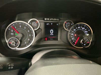 2025 RAM 1500 Tradesman Crew Cab 4x4 5'7' Box