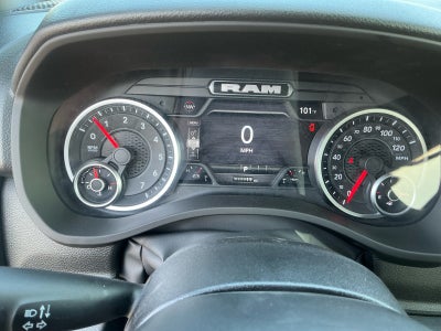 2026 RAM 1500 RAM 1500 EXPRESS CREW CAB 4X4 5'7' BOX