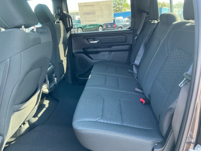 2026 RAM 1500 RAM 1500 EXPRESS CREW CAB 4X4 5'7' BOX