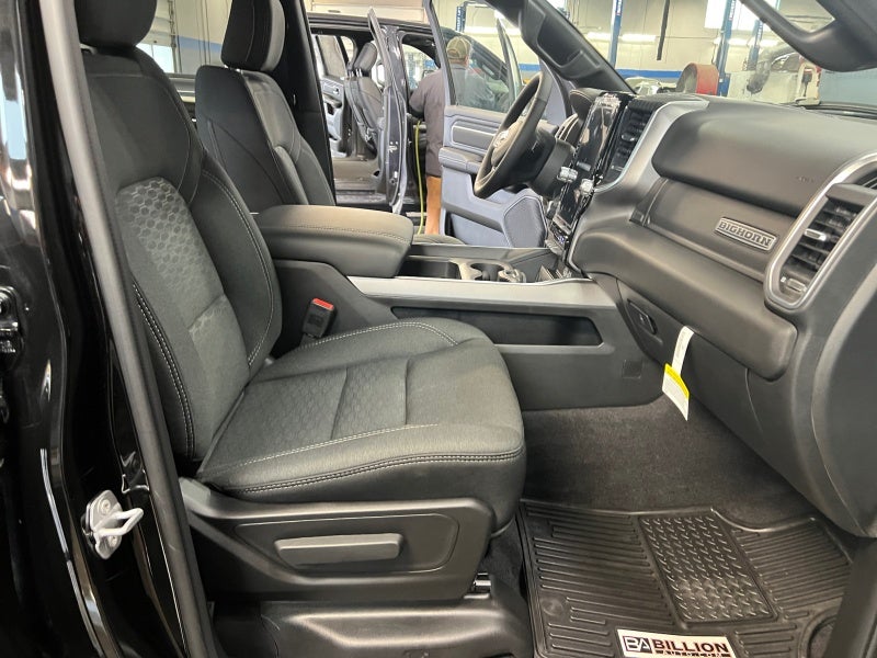 2025 RAM Ram 1500 RAM 1500 BIG HORN CREW CAB 4X4 5'7' BOX