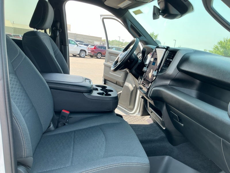 2026 RAM 2500 RAM 2500 TRADESMAN CREW CAB 4X4 6'4' BOX