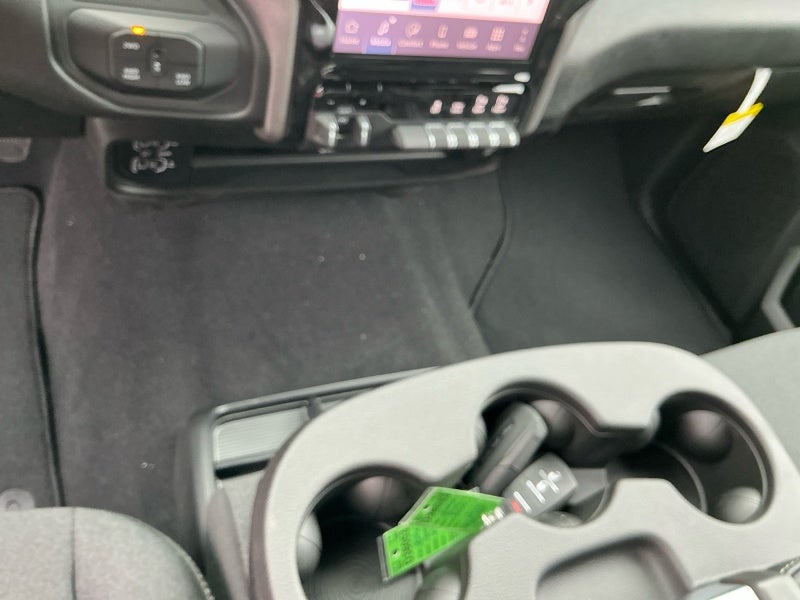 2026 RAM 2500 RAM 2500 TRADESMAN CREW CAB 4X4 6'4' BOX