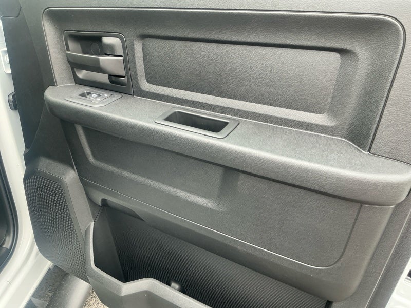 2026 RAM 2500 RAM 2500 TRADESMAN CREW CAB 4X4 6'4' BOX