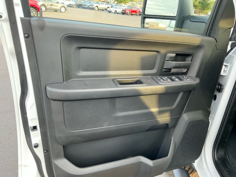 2026 RAM 2500 RAM 2500 TRADESMAN CREW CAB 4X4 6'4' BOX