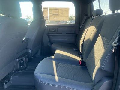 2026 RAM Ram 2500 RAM 2500 BLACK EXPRESS CREW CAB 4X4 6'4' BOX