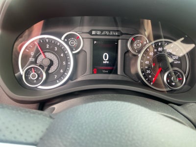 2026 RAM 2500 RAM 2500 TRADESMAN CREW CAB 4X4 6'4' BOX