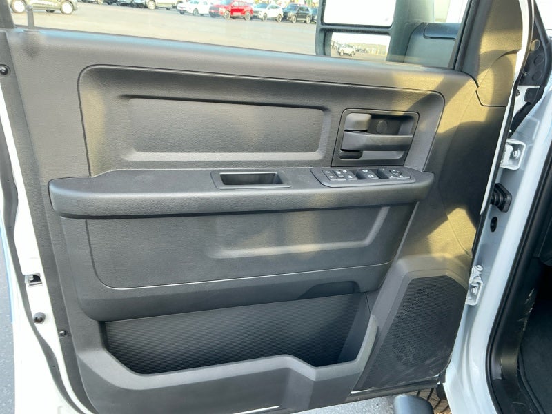 2026 RAM 2500 RAM 2500 TRADESMAN CREW CAB 4X4 6'4' BOX