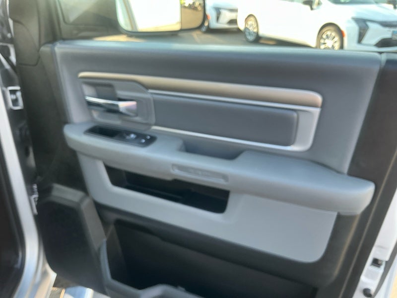 2018 RAM 2500 Big Horn Crew Cab 4x4 6'4' Box