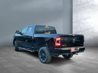 2022 RAM 2500 Big Horn Crew Cab 4x4 6'4' Box
